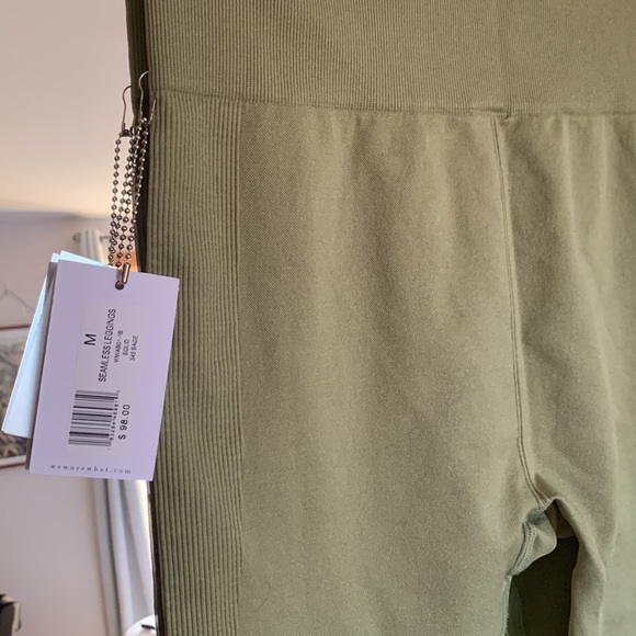 WEWOREWHAT seamless leggings in sage - Picture 3 of 4